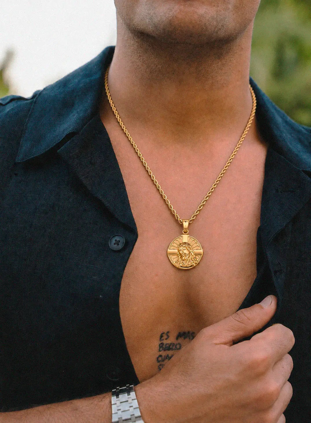 The Redeemer Gold 18k