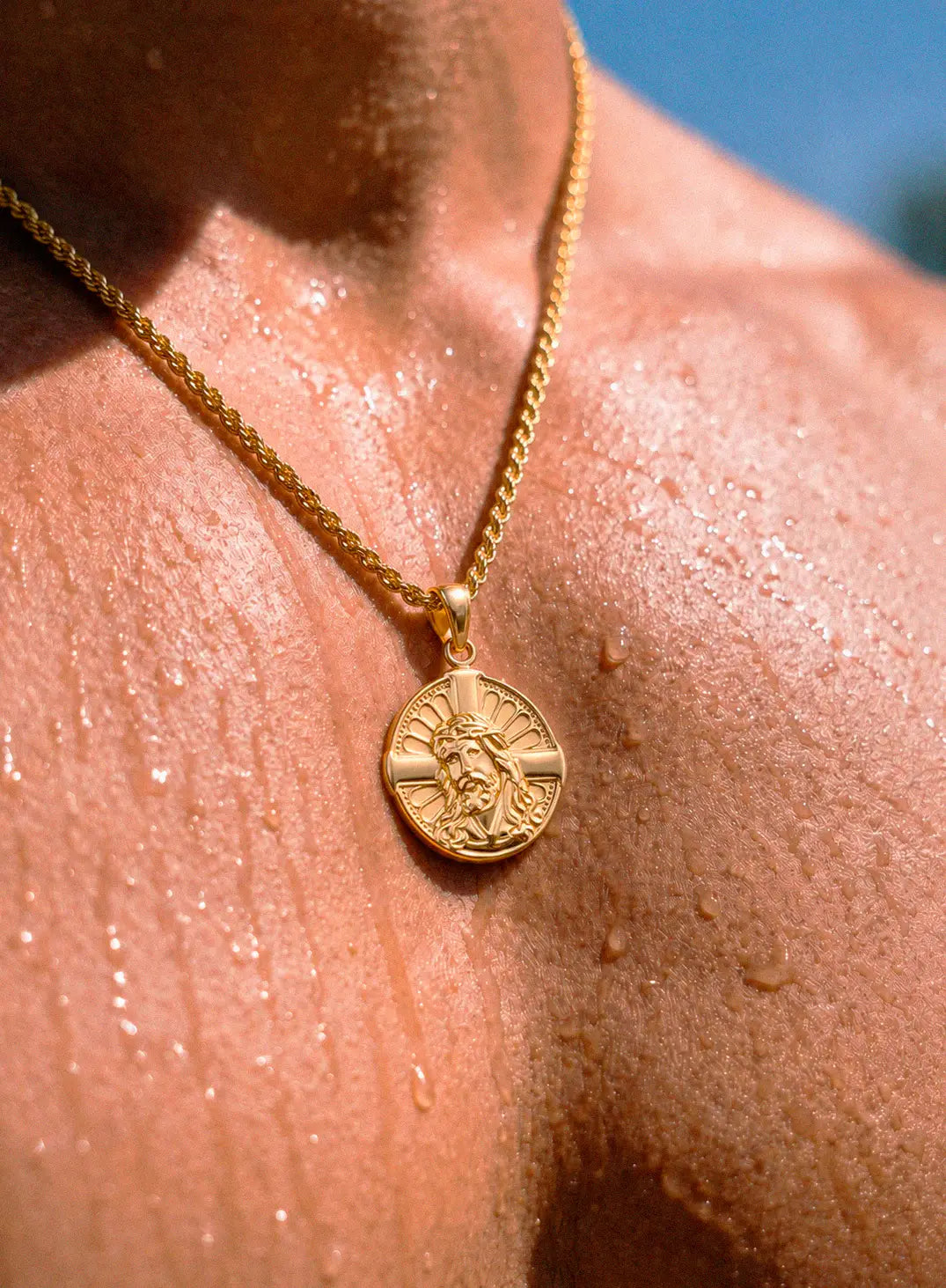 The Redeemer Gold 18k